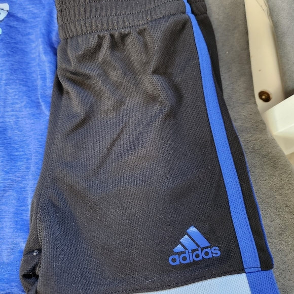 Adidas blue moisture wick short set toddler - Picture 2 of 4
